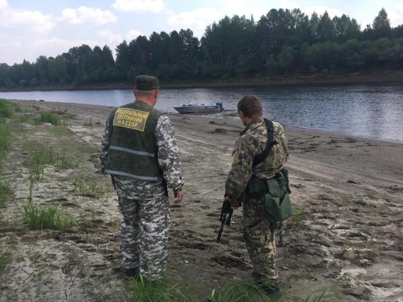 В Свердловской области с участием СОБР Росгвардии идет проверка охотников