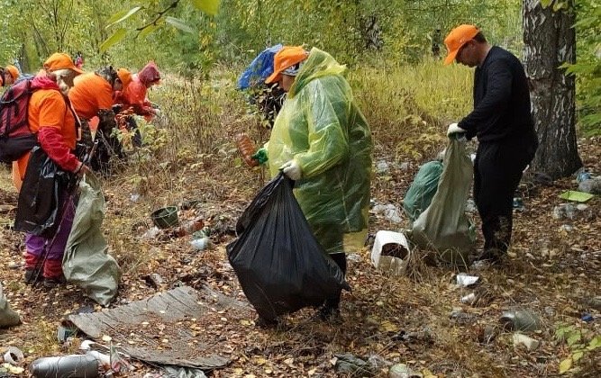 Волонтёры очистили берега реки Чусовой