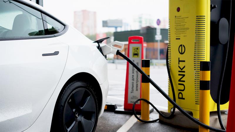 Более 1 000 000 зарядных сессий электромобилей в сети PUNKT E